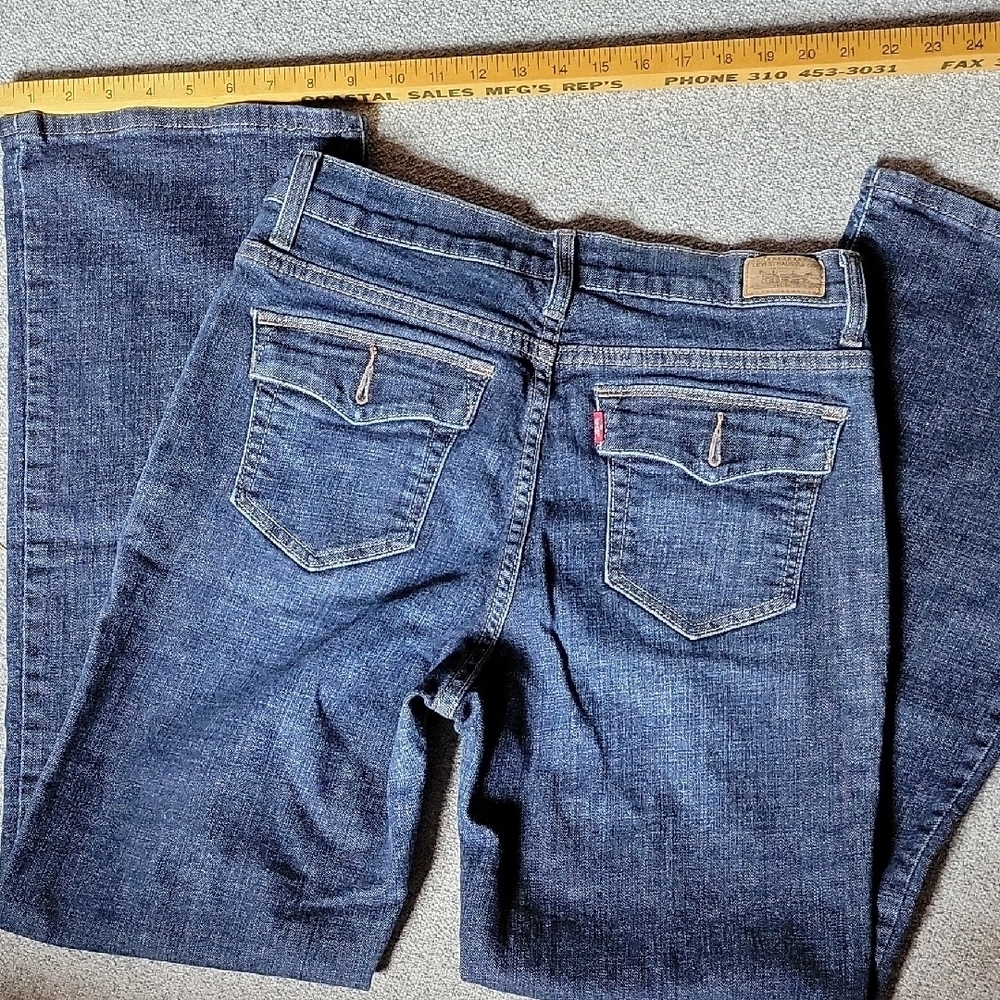 Levi's Blue Straight Leg Boot Cut  girl Jeans size 10 - Picture 3 of 9